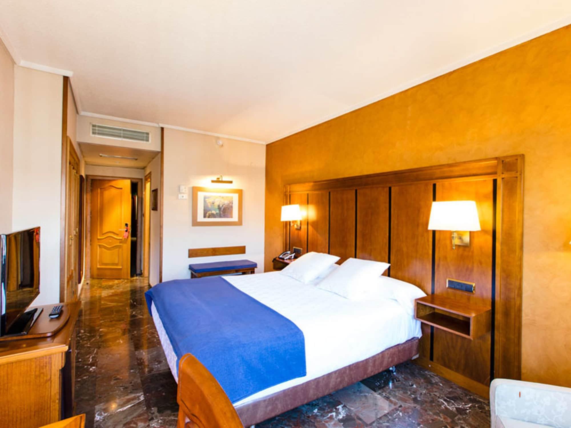 Hotel Condestable Iranzo 4*