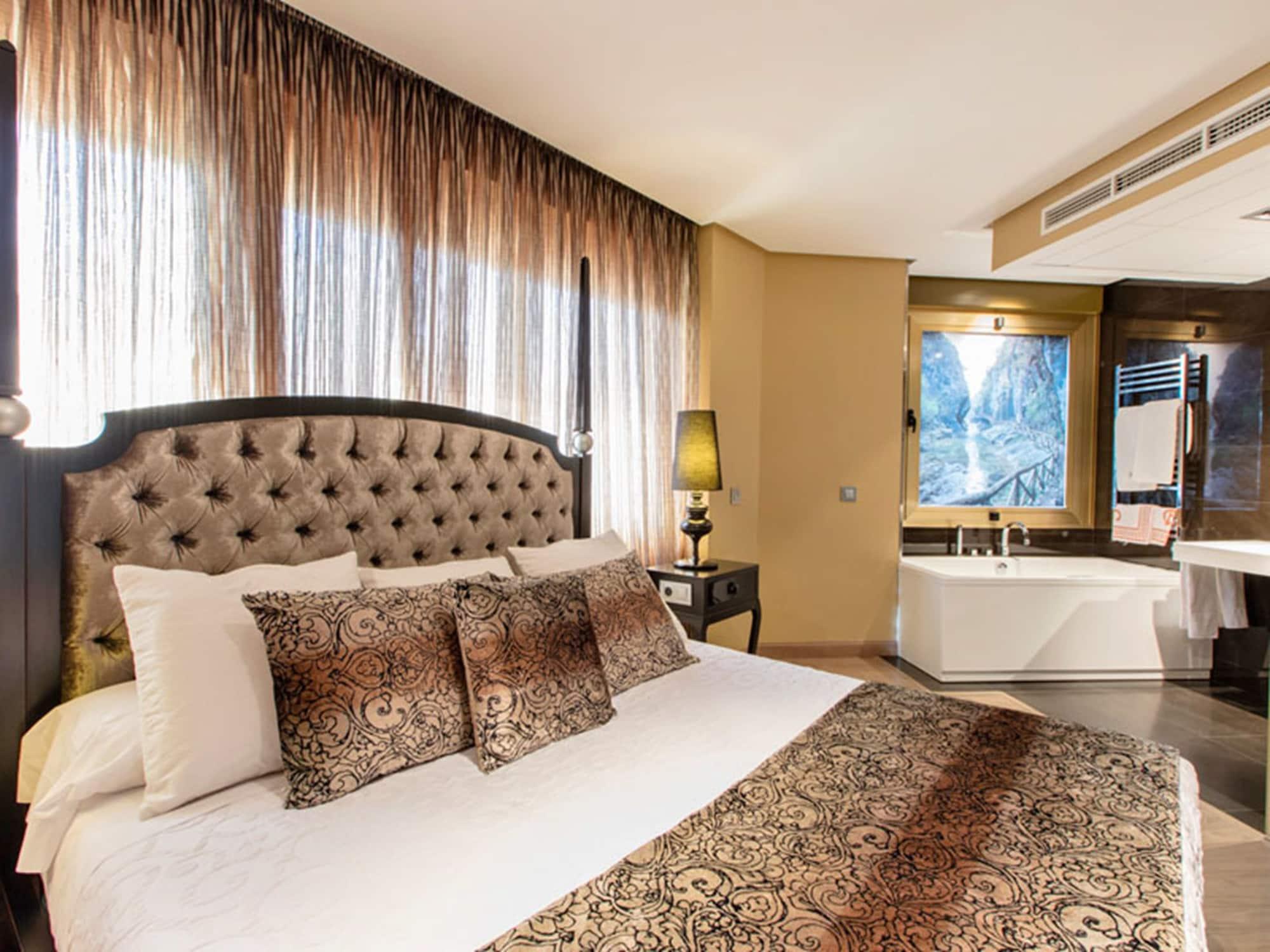 Hotel Condestable Iranzo 4*